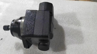 Medium Duty Hydraulic Motor M4C 043 3N00 A102 Fixed Vane Displacement 46.5cc Stable Rotary Drive Motor